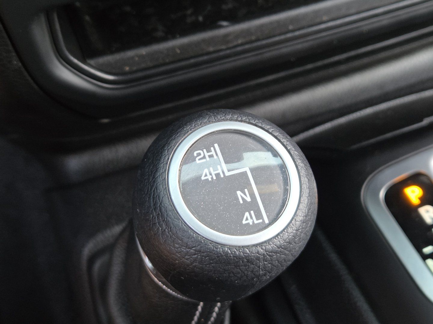 Used 2018 Jeep Wrangler Unlimited Sahara AWD/4WD image 5