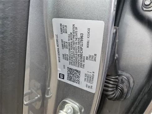 Used 2023 Chevrolet Colorado W/T image 33