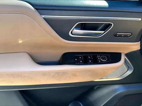 Certified 2025 INFINITI QX80 Sensory image 24