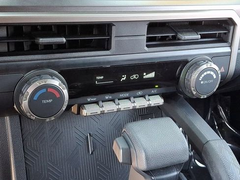 Used 2026 Toyota 4Runner SR5 AWD/4WD image 15