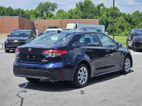Used 2024 Toyota Corolla LE FWD image 4
