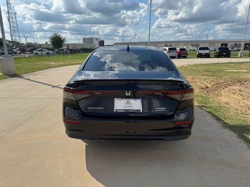 Used 2024 Honda Accord Sport image 7