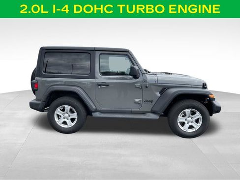 Used 2022 Jeep Wrangler Sport image 6