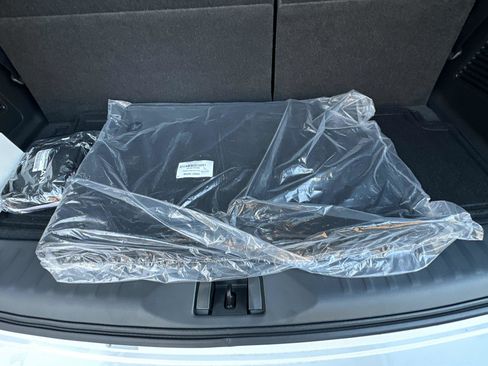 New 2026 Nissan Armada SV image 18