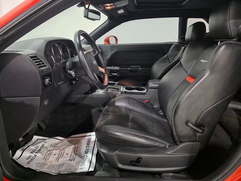 Used 2009 Dodge Challenger SRT8 w/ SRT Option Group II image 12
