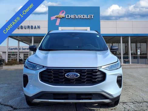 Used 2025 Ford Escape ST-Line image 2