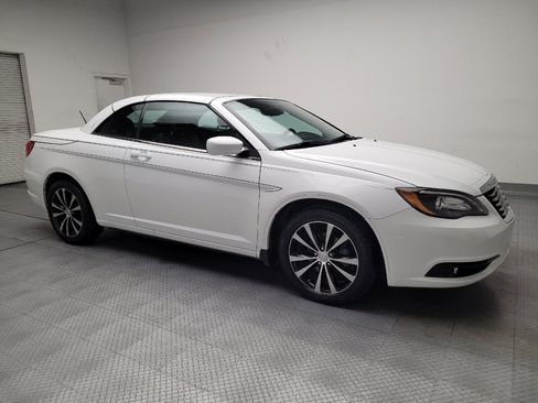 Used 2014 Chrysler 200 S FWD image 11