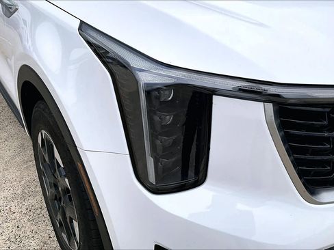 Used 2025 Kia Sorento S w/ Panoramic Sunroof Package image 25