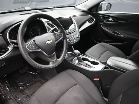 Used 2022 Chevrolet Malibu LT image 23