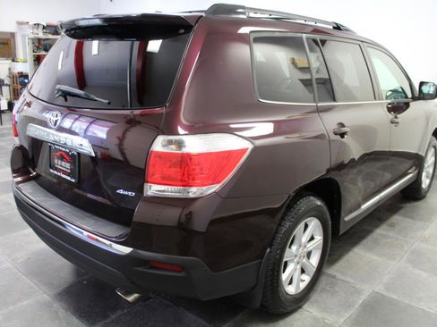 Used 2011 Toyota Highlander SE w/ Convenience Pkg AWD/4WD image 6