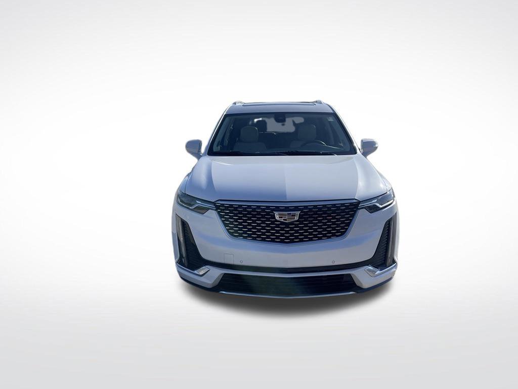 Used 2023 Cadillac XT6 Premium Luxury w/ LPO, Floor Liner Package AWD/4WD image 8