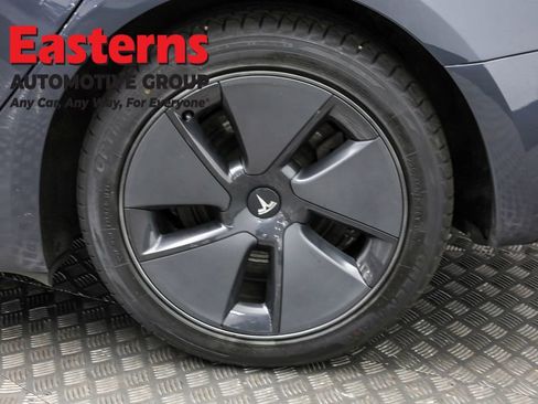 Used 2023 Tesla Model 3 Standard Range image 30