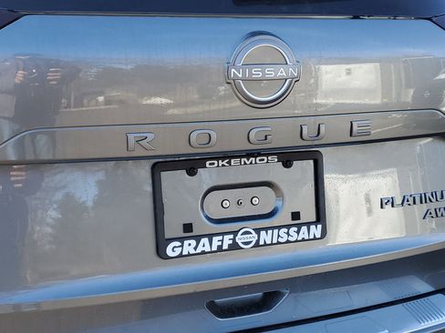 New 2026 Nissan Rogue Platinum image 38