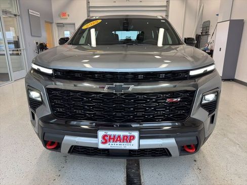 Used 2025 Chevrolet Traverse Z71 w/ Enhanced Driving Package AWD/4WD image 5