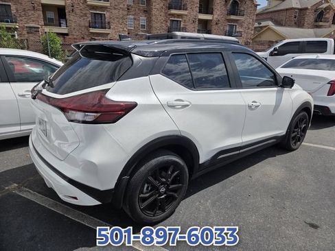 Used 2024 Nissan Kicks SR w/ SR Premium Package FWD image 10