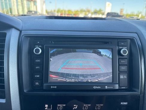 Used 2017 Toyota Sequoia Platinum AWD/4WD image 32