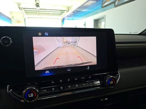 Certified 2024 Chevrolet Colorado ZR2 w/ Safety Package image 28