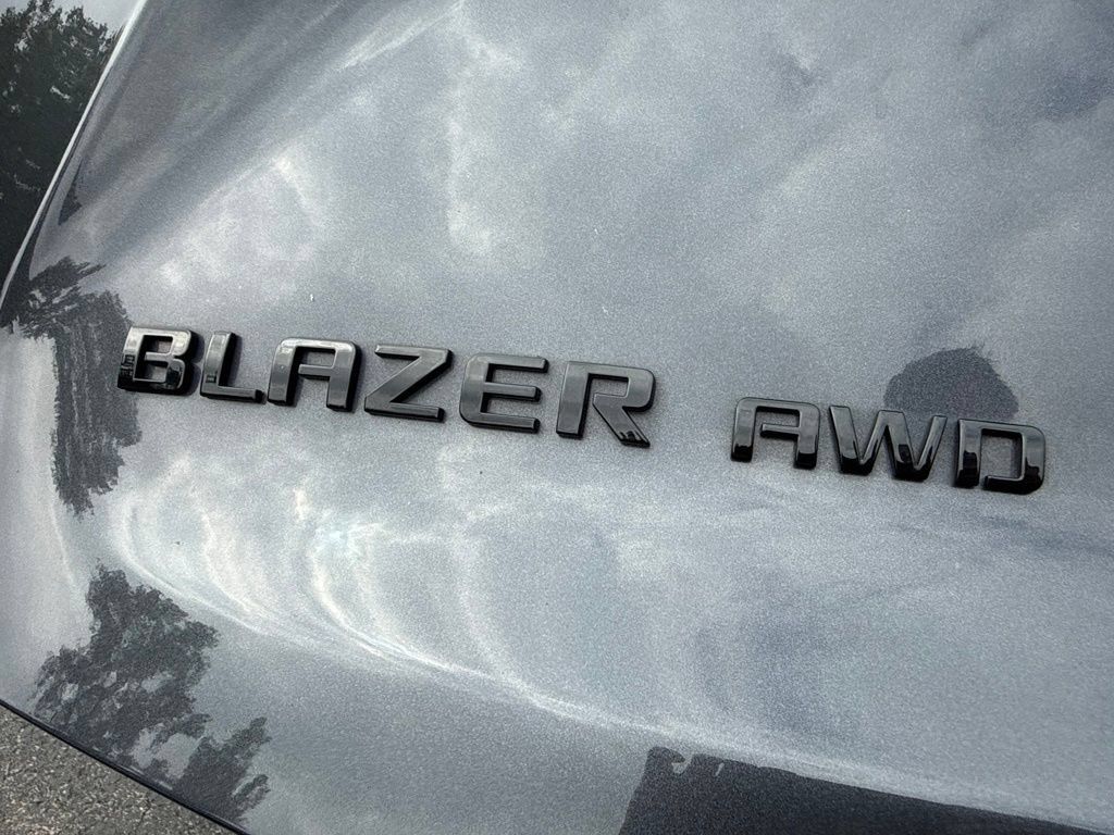 Used 2021 Chevrolet Blazer LT AWD/4WD image 17