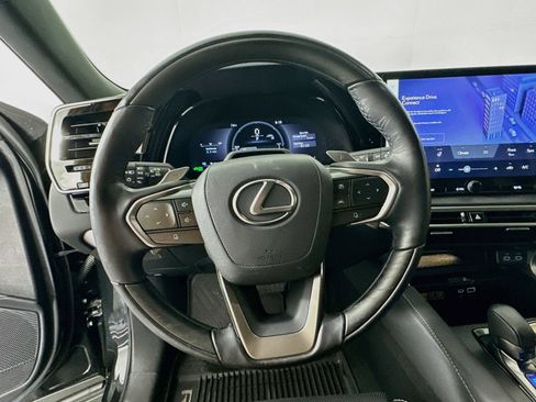 Used 2025 Lexus RX 450h AWD w/ Luxury Package image 11