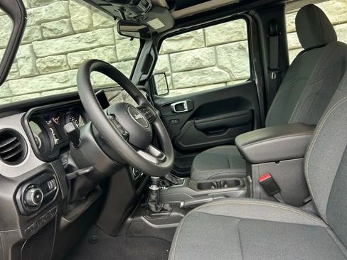 Certified 2025 Jeep Wrangler Sport image 8