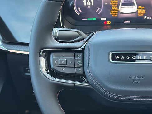 New 2025 Jeep Wagoneer S Limited image 23