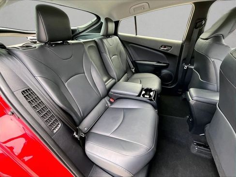 Used 2017 Toyota Prius Prime Premium FWD image 29