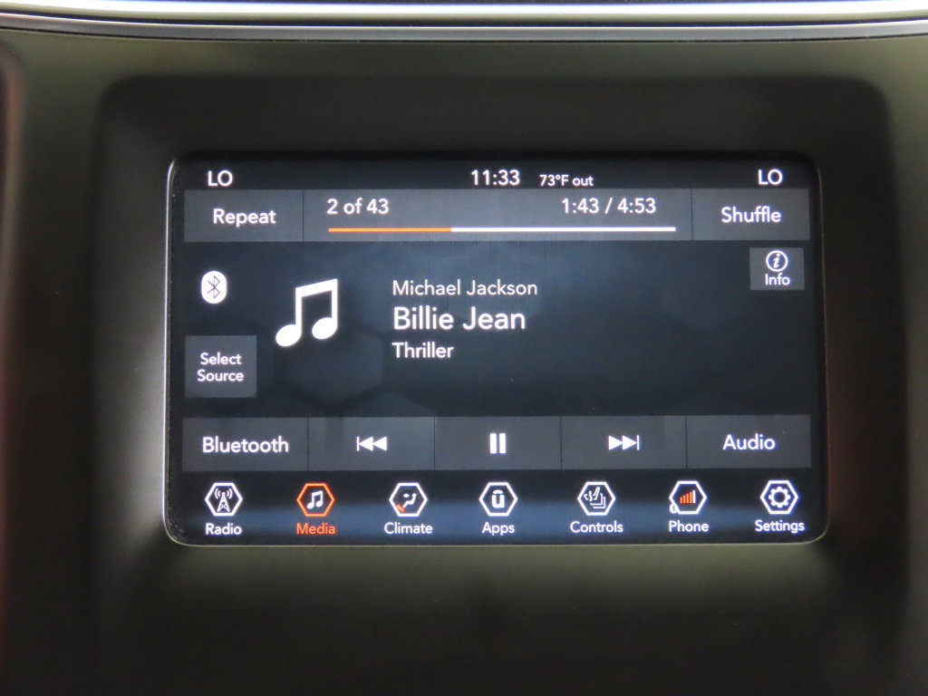 Used 2019 Jeep Cherokee Latitude Plus AWD/4WD image 40
