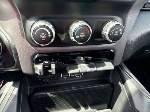 Used 2021 RAM 1500 Rebel AWD/4WD image 19