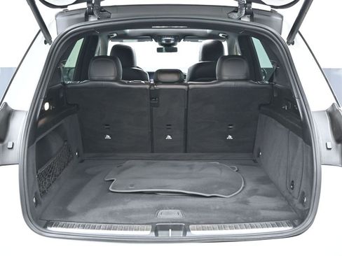 Used 2022 Mercedes-Benz GLE 350 4MATIC w/ Premium Package image 13