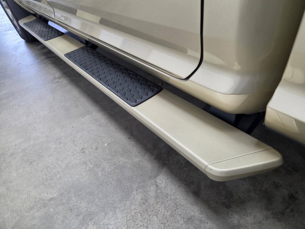 Used 2016 RAM 1500 Laramie Longhorn w/ Convenience Group AWD/4WD image 17
