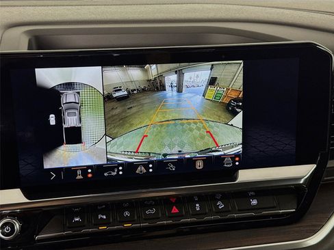 Certified 2025 GMC Sierra 1500 SLT w/ SLT Premium Plus Package AWD/4WD image 17