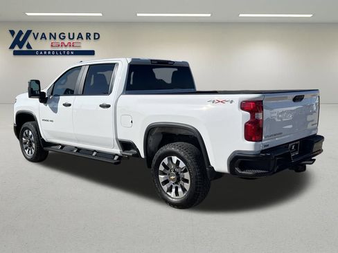 Used 2025 Chevrolet Silverado 2500 Custom w/ Custom Convenience Package image 3
