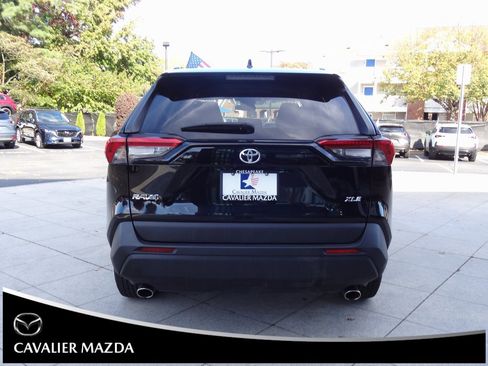 Used 2024 Toyota RAV4 XLE image 4