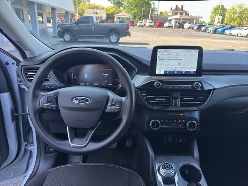 Used 2025 Ford Escape Active FWD image 12