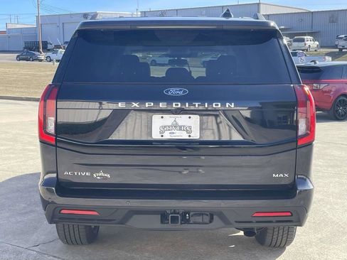 New 2025 Ford Expedition Max Active RWD image 4