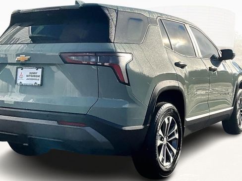 Used 2025 Chevrolet Equinox LT w/ Safety and Technology Package image 6