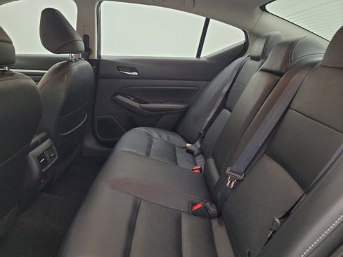 Used 2023 Nissan Altima 2.5 SL FWD image 18