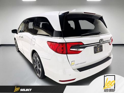 Used 2024 Honda Odyssey Elite image 9