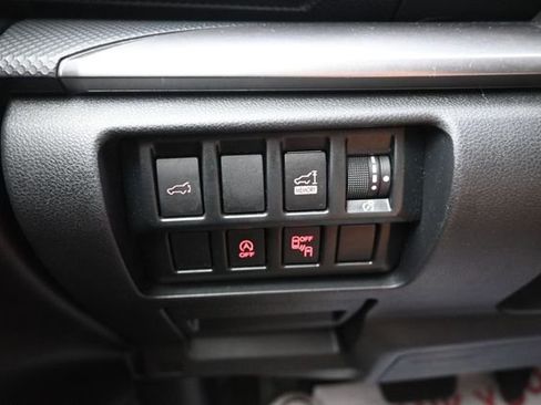 Used 2020 Subaru Forester Premium AWD/4WD image 26