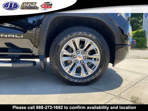 Used 2021 GMC Sierra 1500 Denali AWD/4WD image 9