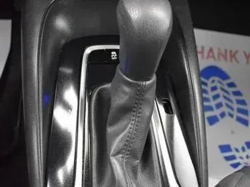 Used 2024 Toyota Corolla LE FWD image 33