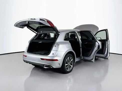 Used 2023 Audi Q5 2.0T Premium w/ Convenience Package AWD/4WD image 24
