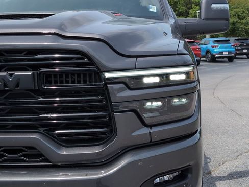 Used 2025 RAM 2500 Laramie AWD/4WD image 13
