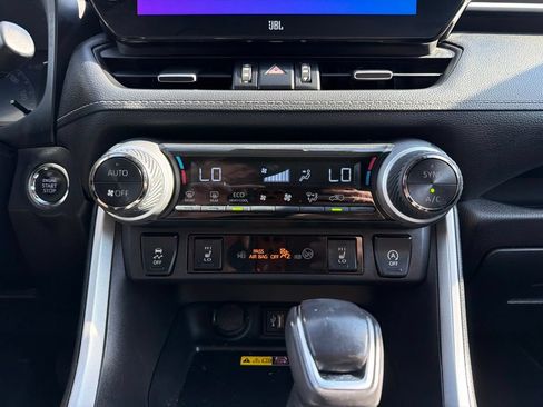 Used 2023 Toyota RAV4 XLE Premium AWD/4WD image 28