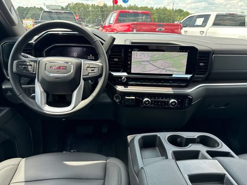 Used 2026 GMC Sierra 1500 SLT AWD/4WD image 24