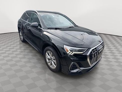 Used 2024 Audi Q3 2.0T Premium AWD/4WD image 5