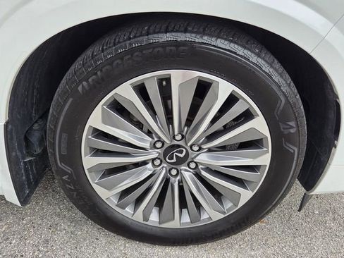 Certified 2025 INFINITI QX80 Sensory w/ Exterior Package AWD/4WD image 10