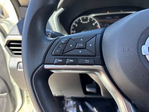 Used 2019 Nissan Altima 2.5 S FWD image 26