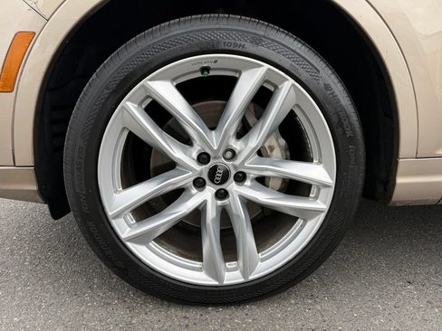 Used 2018 Audi Q7 3.0T Prestige w/ Prestige Package AWD/4WD image 9