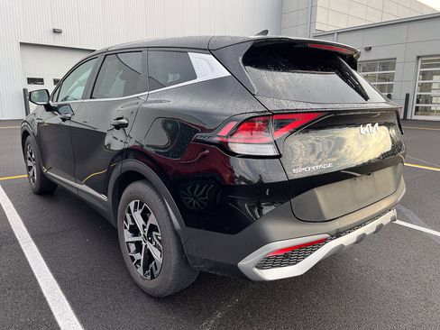 Used 2023 Kia Sportage EX image 3